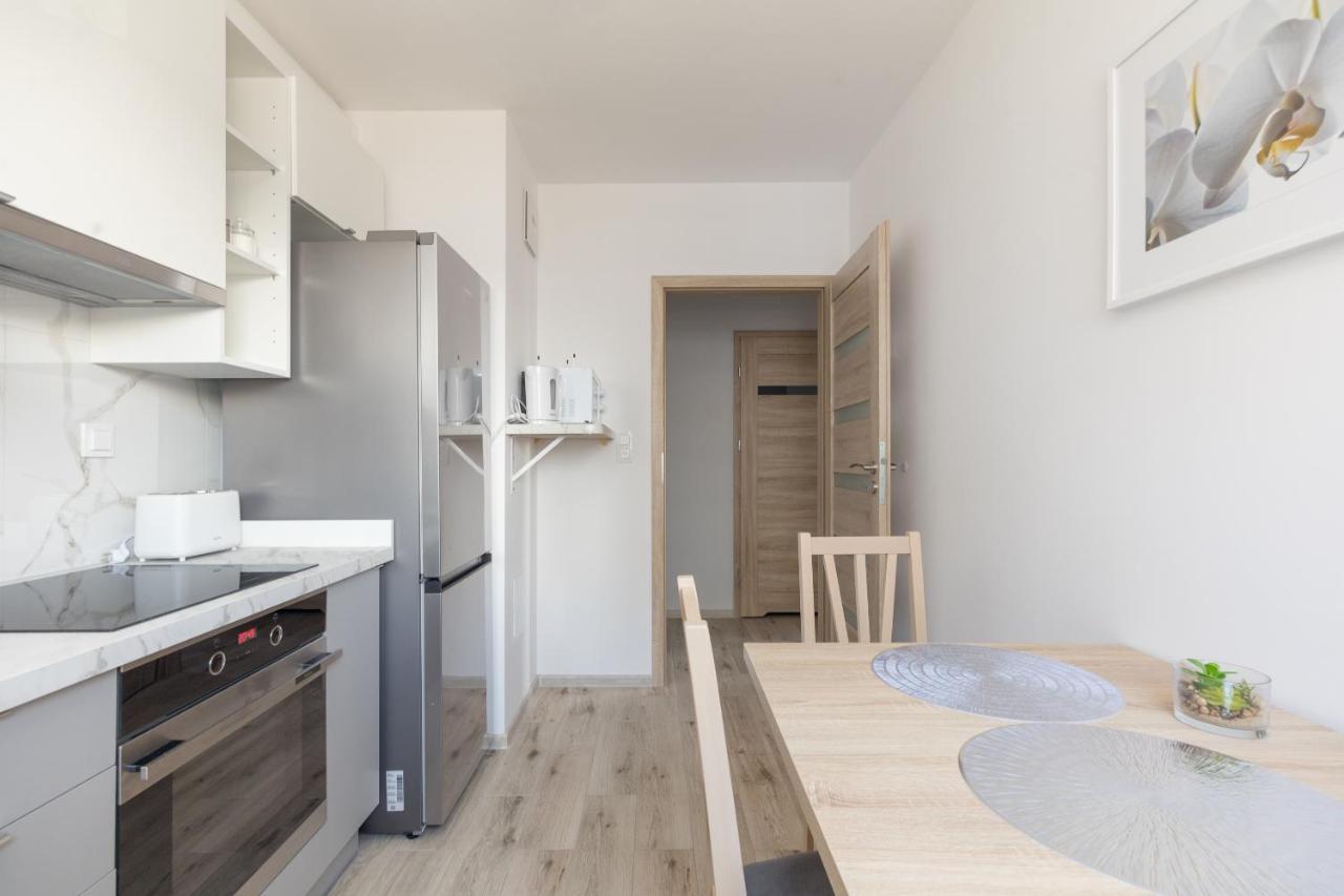 Metro Targowek Homely Apartment Warschau Exterior foto