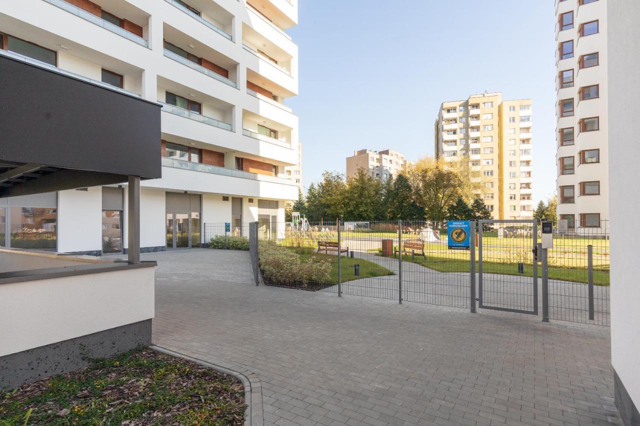 Metro Targowek Homely Apartment Warschau Exterior foto
