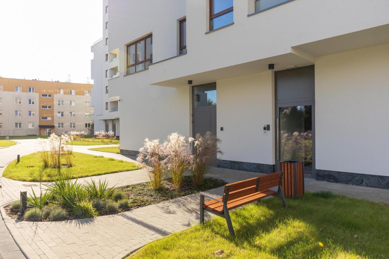 Metro Targowek Homely Apartment Warschau Exterior foto